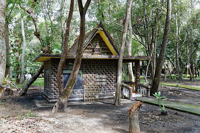 Wat Pa Maha Chedi Kaew-015